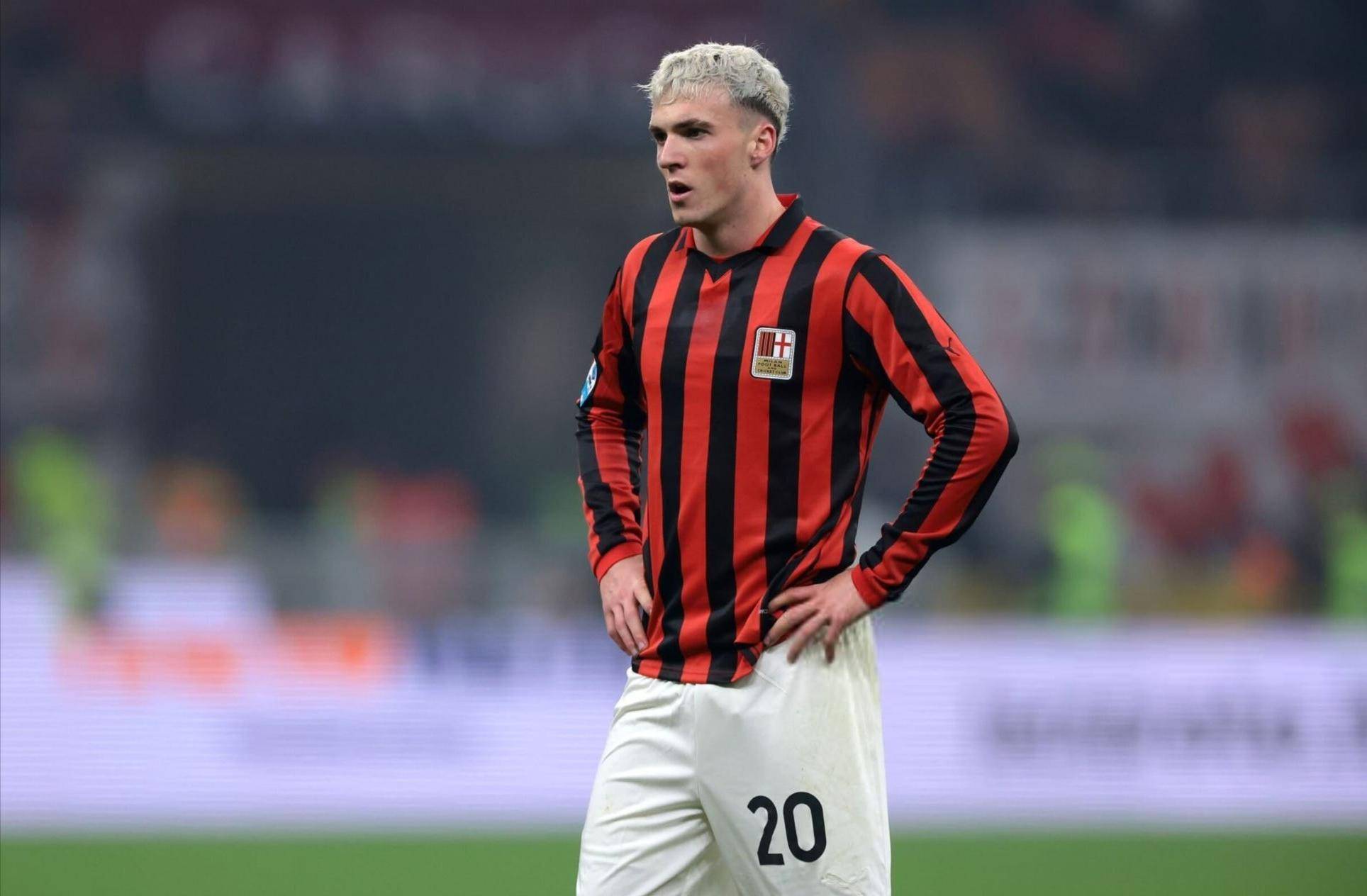 2025年LPL夏季季后赛C组队伍海报公布：距离比赛开始还有2天倒计时！