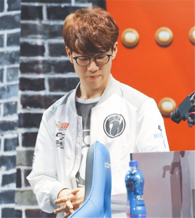 Falcons 对阵 GamerLegion ， The MongolZ 将在 IEM Dallas 2025 季后赛中迎战 aurora