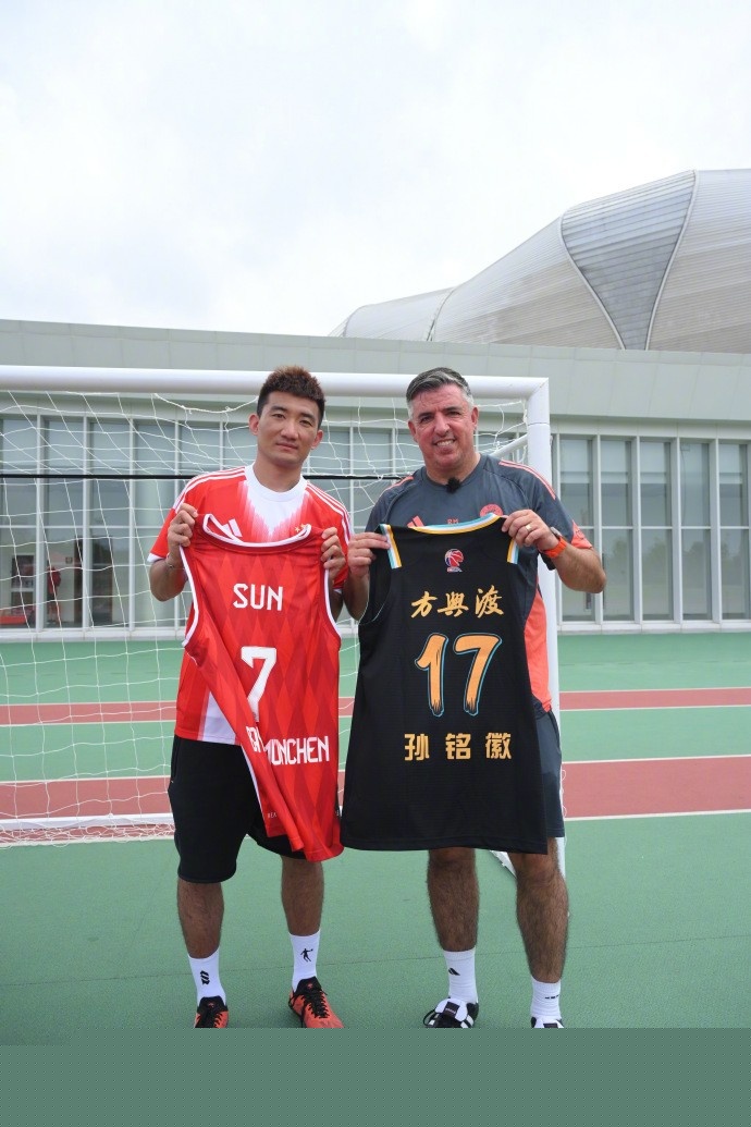 Team Vitality 和 BBL Esports 在 VCT 2025： EMEA 第一阶段的首场比赛中获胜